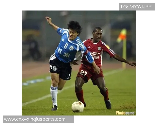 李明足球运动员的成长之路与职业生涯的辉煌成就解析